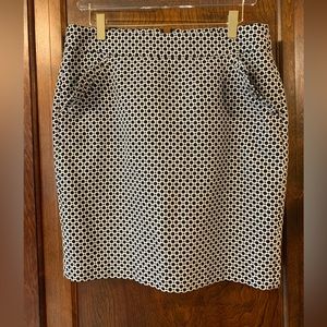 Black/white Loft mini skirt